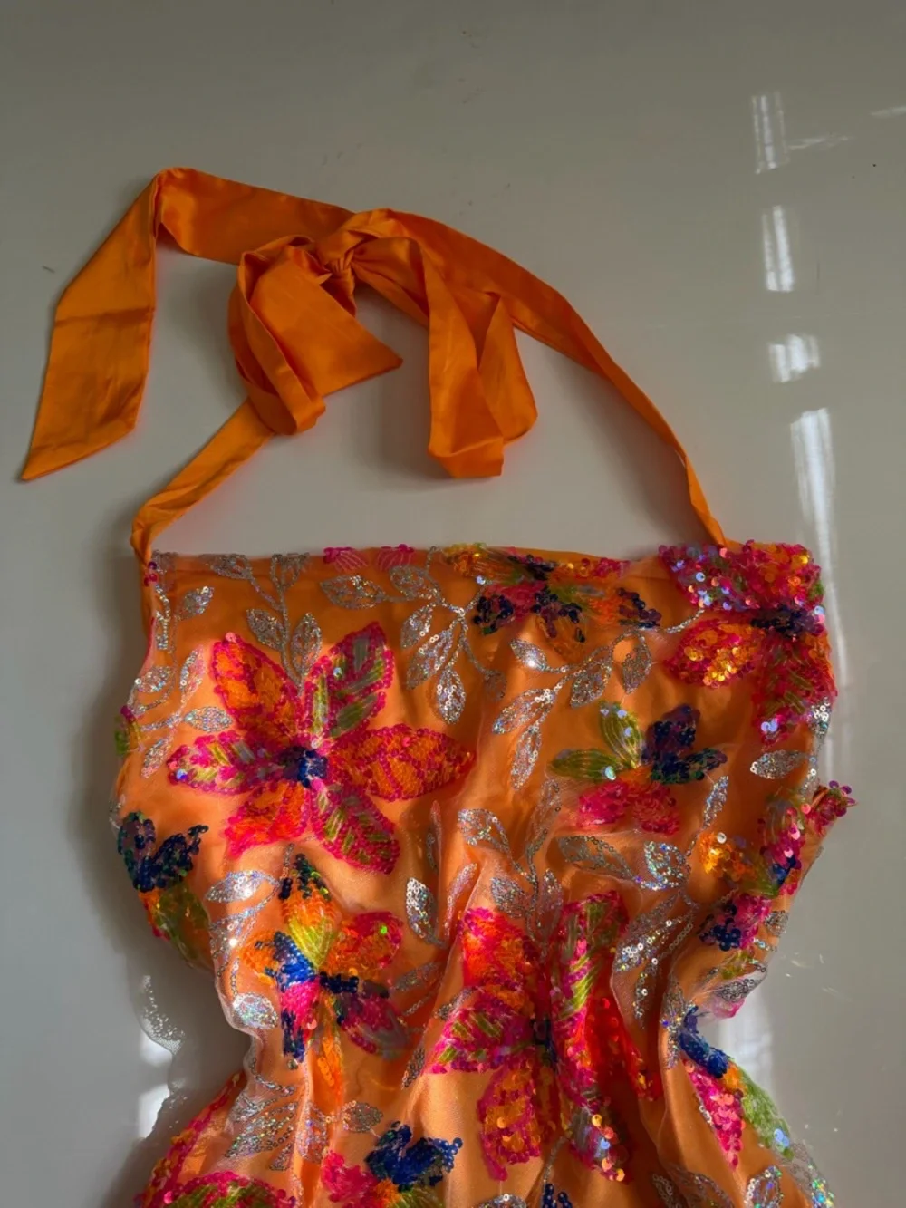 Selfie Leslie Orange Floral Sequin Halter Mini Dress - Picture 4 of 7